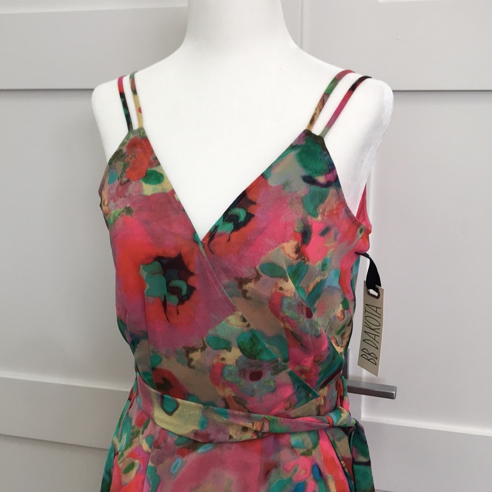 ❌SOLD OUT❌ BB DAKOTA floral wrap dress - NEW only size 4 left - Picture 2 of 14